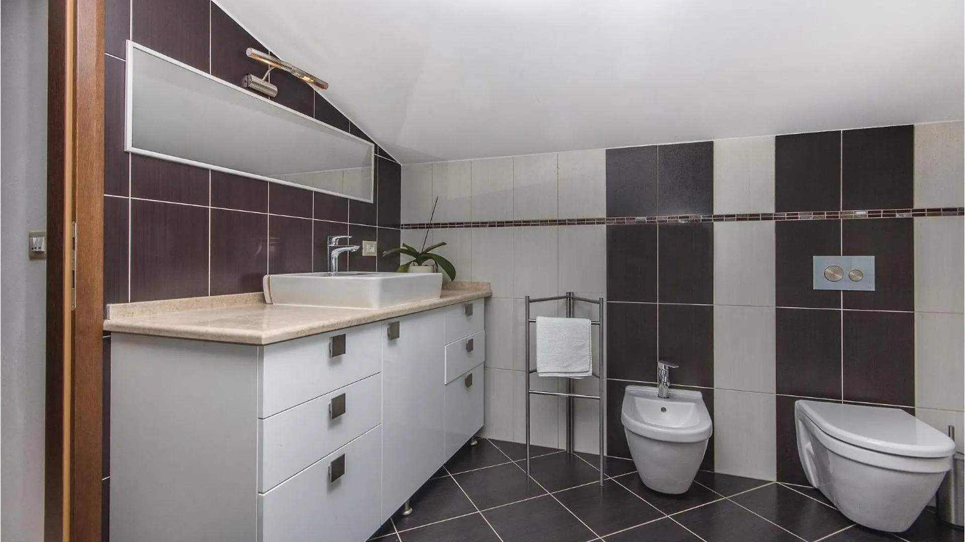 3 Bedroom Nice Apartment In Kanfanar