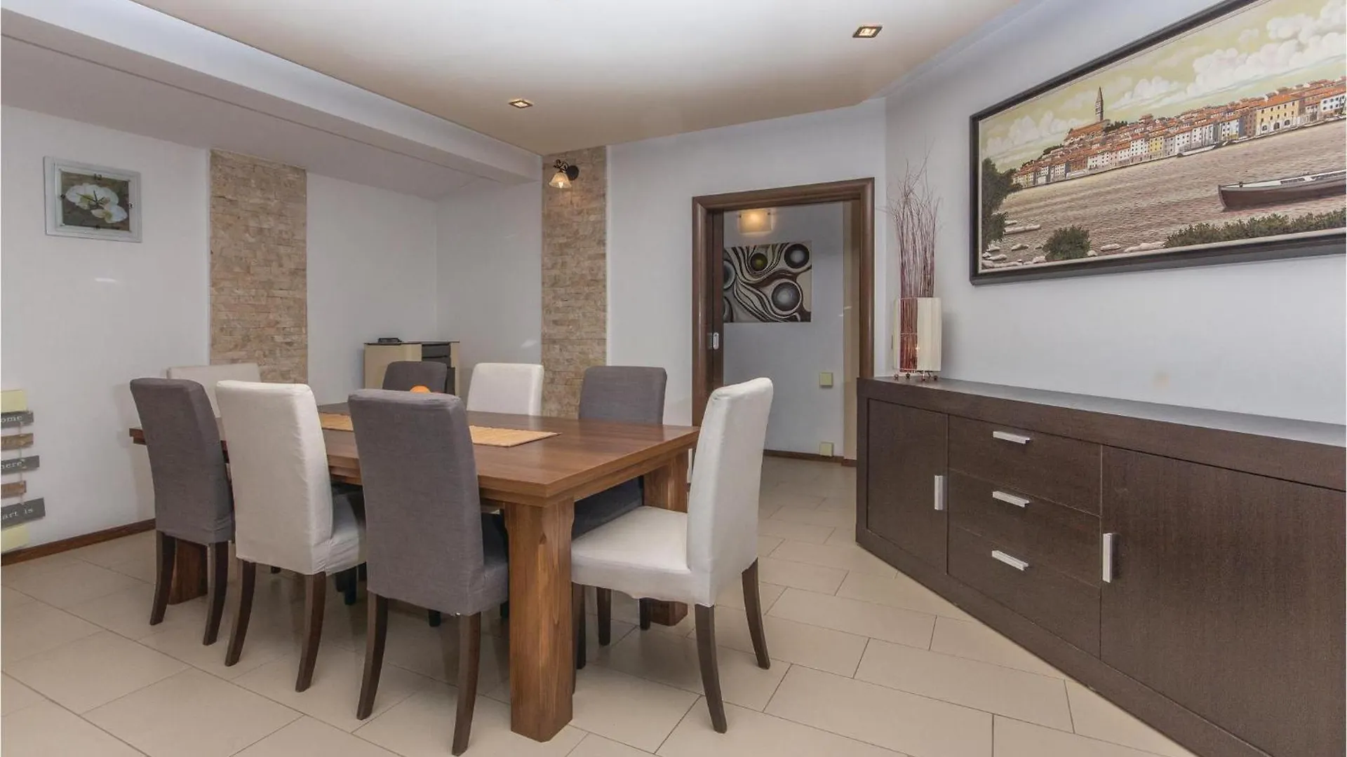 3 Bedroom Nice Apartment In Kanfanar 0*,